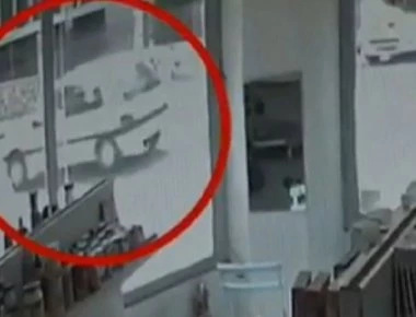 Βίντεο: Σεσημασμένος κακοποιός σκοτώνει με αυτοκίνητο 53χρονη γυναίκα στα Άνω Λιόσια